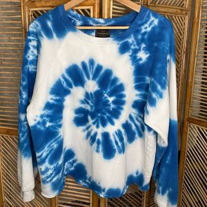 EEUC Blue and white hoodie !!